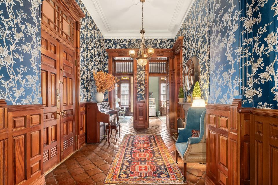 A hallway in the apartment.