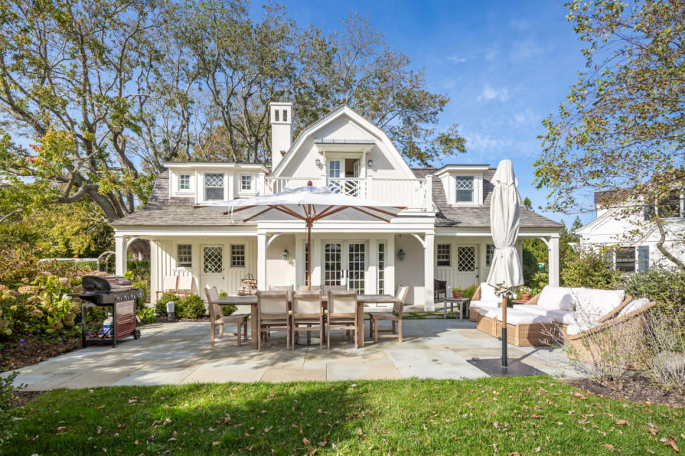 <div class="inline-image__credit">NY90 for Sotheby’s International Realty</div>