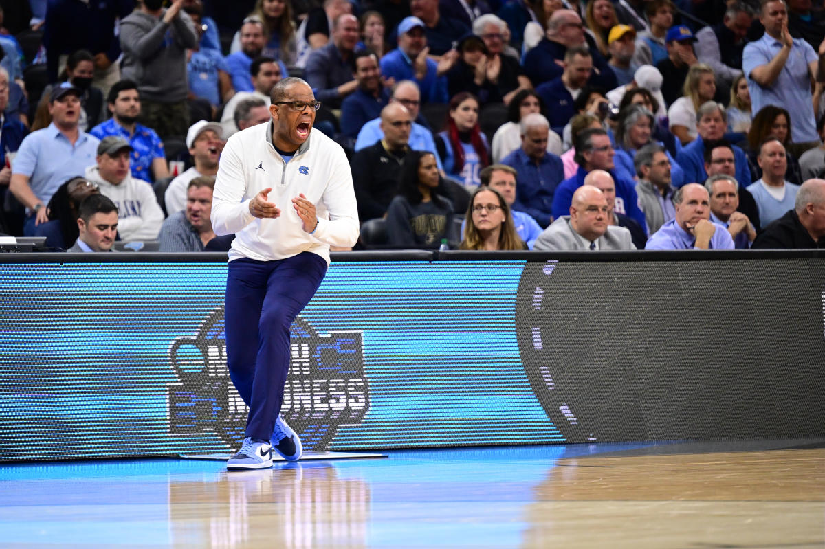 How Hubert Davis silenced critics and turned around North Carolina's season with love