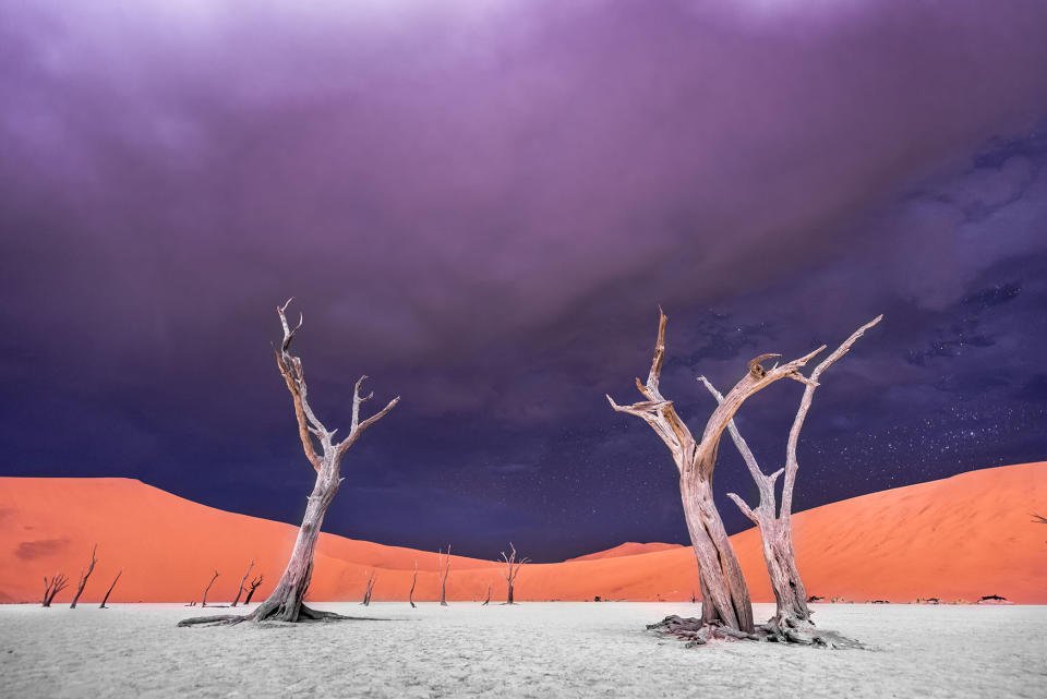 <p>A time-lapse image of a storm in the Namib Desert. (Photo: Brendon Cremer/Caters News) </p>