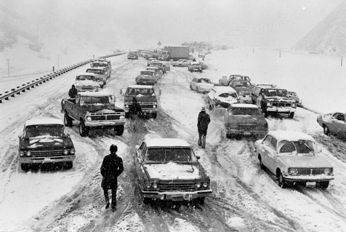 Snowballs at the Hollywood sign: Does it signal the biggest SoCal snow event in decades? - Yahoo News