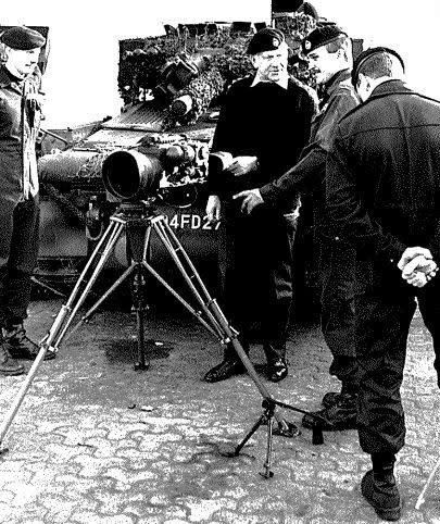 Walker inspecting equipment on a visit to 1 RTR in 1989