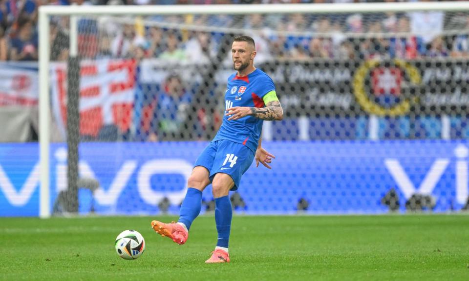 <span>Milan Skriniar is the key player on and off the ball.</span><span>Photograph: Action Press/Shutterstock</span>