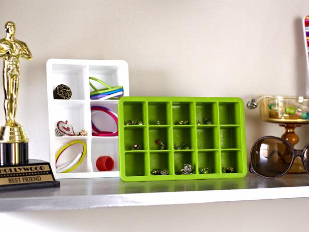 Store Accessories in Cute Ice Cube Trays