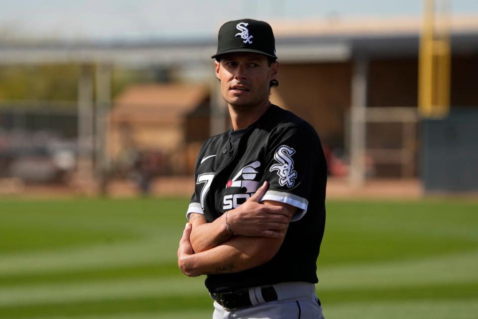 El lanzador de relevo de los White Sox, Joe Kelly, y sus compañeros de equipo quieren dejar atrás la temporada 2022.