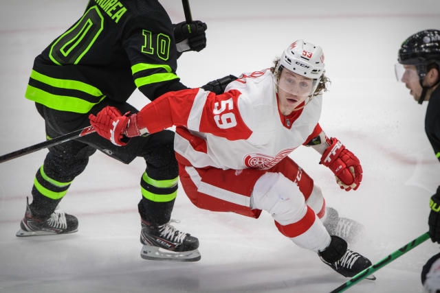 Red Wings' Tyler Bertuzzi declines COVID-19 vaccine, can't play in