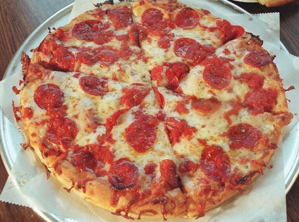 A Caserta's Pizzeria pepperioni pie.