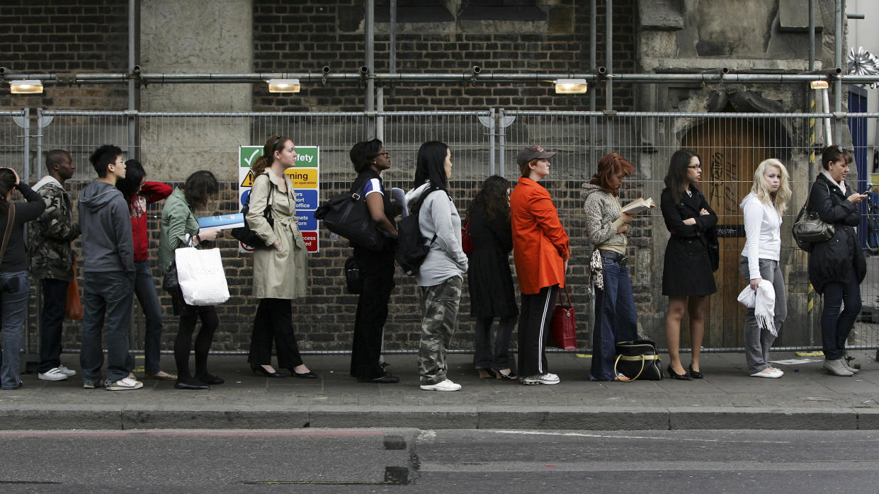 Some people are willing to wait for even simple clothing items like T-shirts. (Photo: Getty Images)