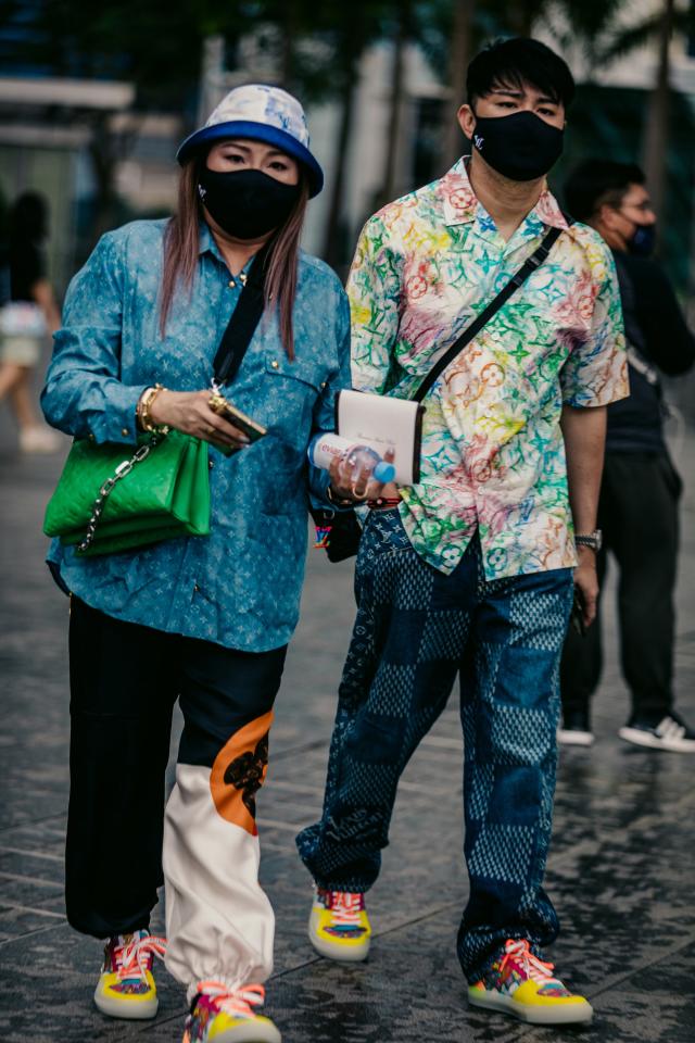 Louis Vuitton Reprised Its Spring 2021 Show in Singapore—See the Best  Street Style Looks Here