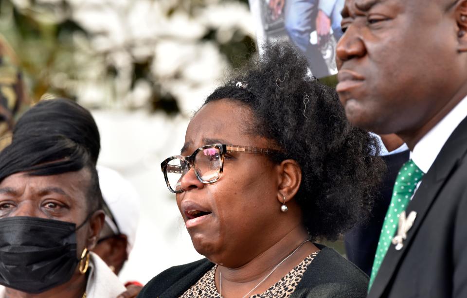 eft to right, Linda Lowery Johnson, mother of James Lowery, Johairi Brown, sister of James, in center, with Benjamin Crump at a press conference in front of the Historic Titusville Courthouse, suggesting that the fatal shooting of James Lowery by police in December was a case of mistaken identity. They were demanding more information about the events of that night.