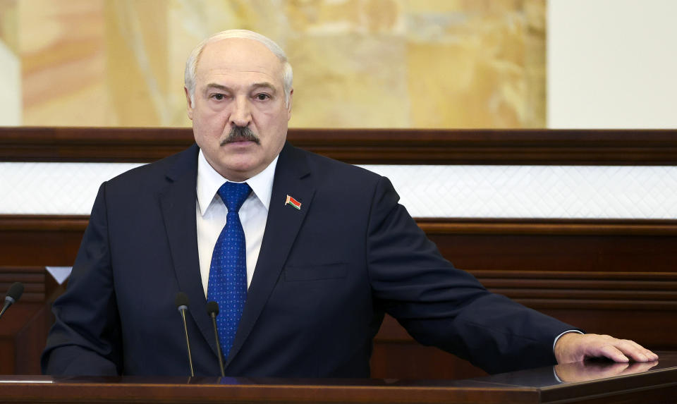 El presidente de Bielorrusia Alexander Lukashenko da un mensaje ante el Parlamento, el 26 de mayo de 2021 en Minsk, Bielorrusia. (Sergei Shelega/BelTA Foto de Pool vía AP)