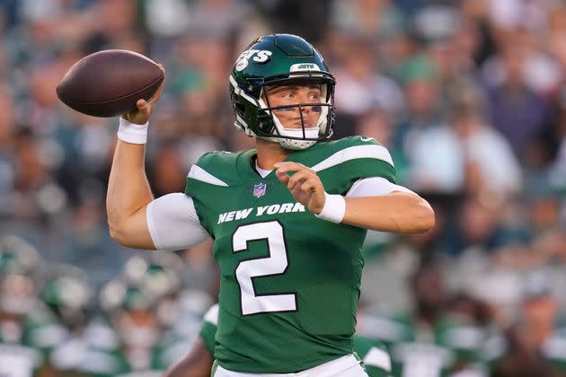 Wilson passes against the Philadelphia Eagles in a preseason game on Friday. (Photo: Mitchell Leff via Getty Images)