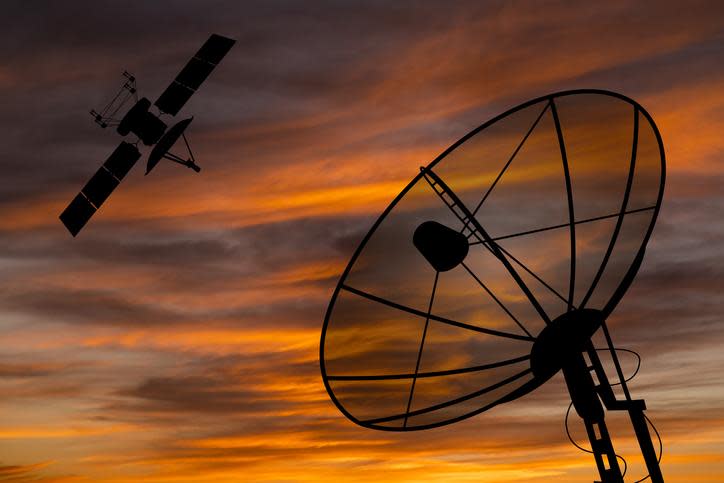 Satélite en el cielo