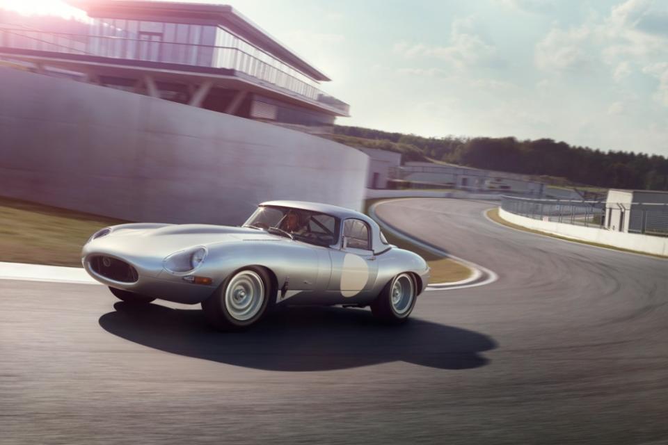 jaguar-lightweight-e-type