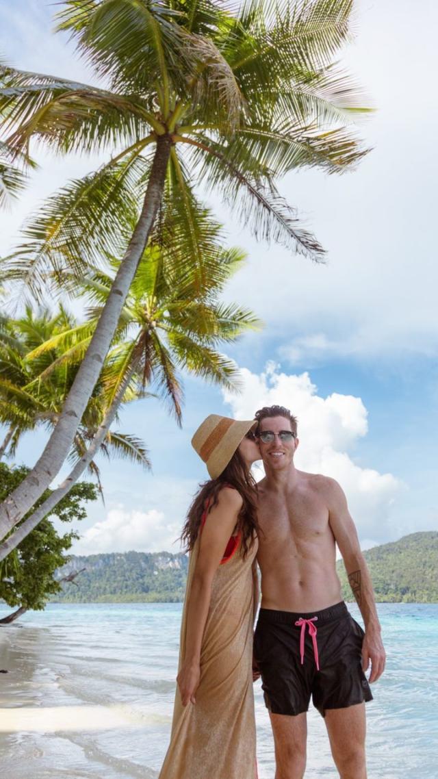 Nina Dobrev & Shaun White share fun bathing suit photos