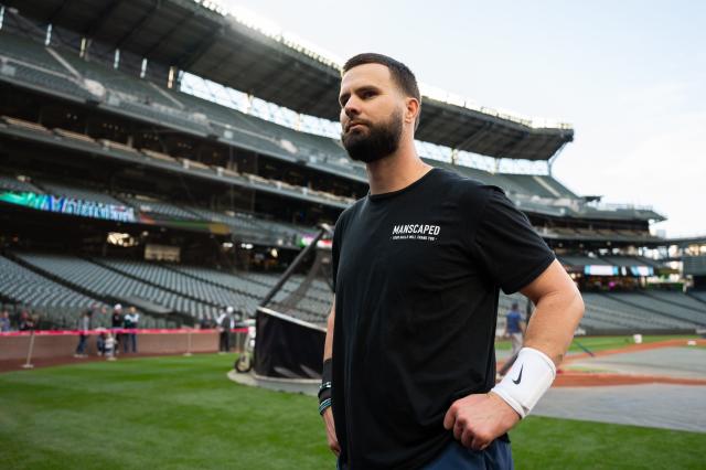 Reds All-Star starter Jesse Winker emotional after making team