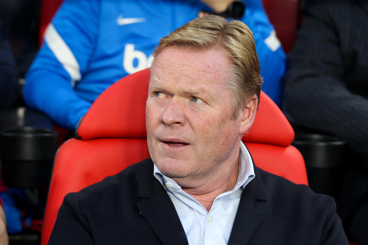 MADRID, SPAIN - OCTOBER 27: Ronald Koeman, head coach of FC Barcelona looks on during La Liga football match played between Rayo Vallecano and FC Barcelona at Vallecas stadium on October 27th, 2021 in Madrid, Spain. (Photo By Irina R. Hipolito/Europa Press via Getty Images)