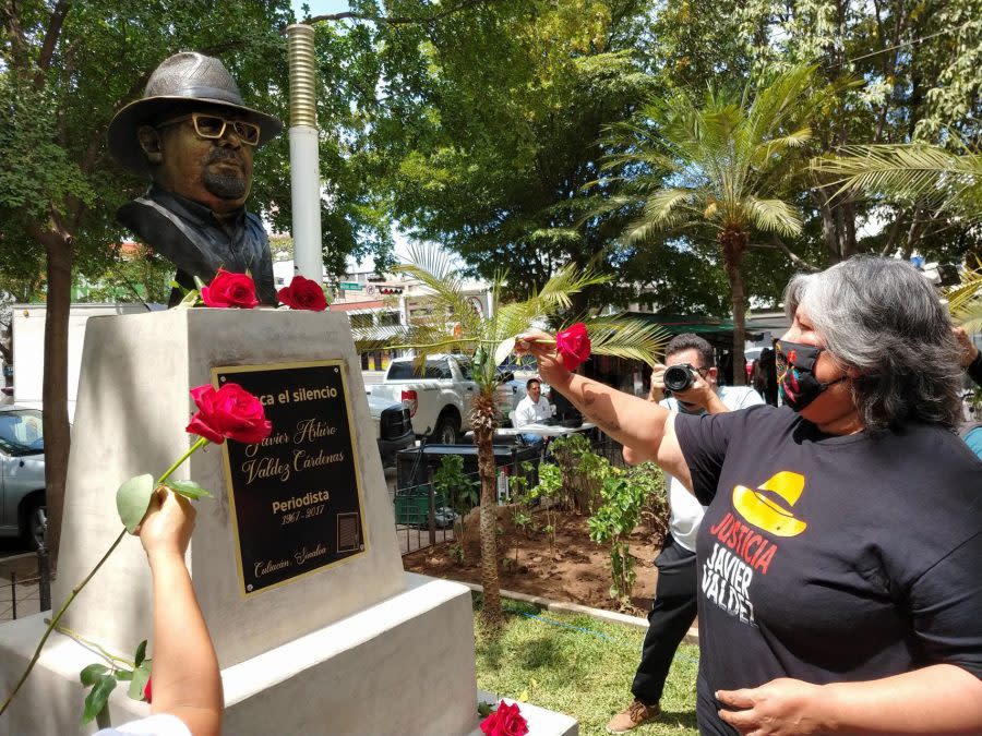 Monumento al periodista  Javier Valdez