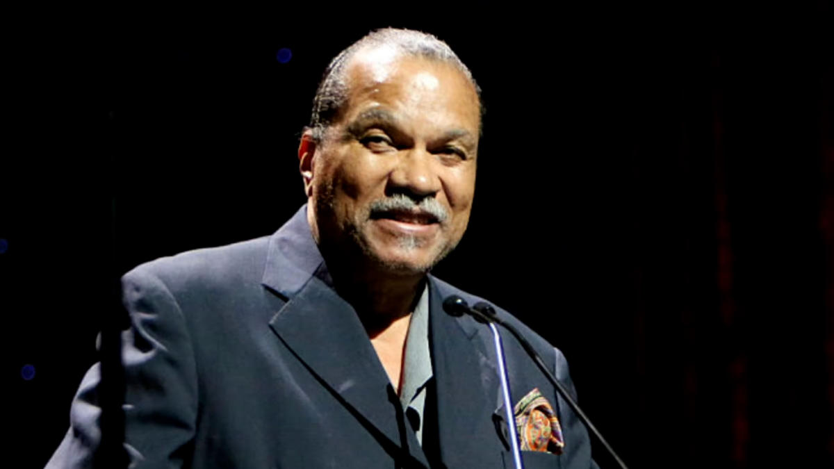 NEWS OF THE WEEK: Billy Dee Williams defends actors wearing Blackface