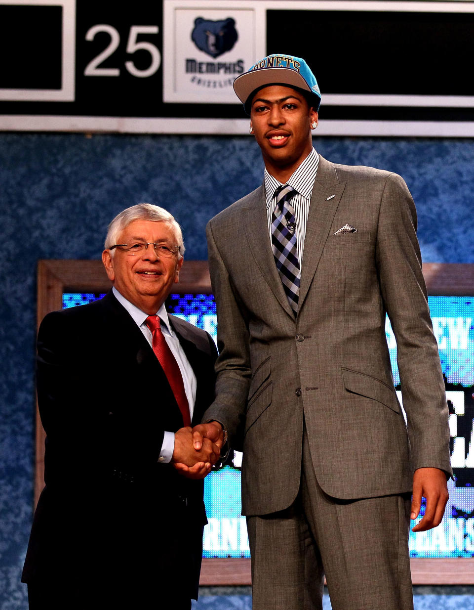 NEWARK, NJ - JUNE 28: Anthony Davis (R) of the Kentucky Wildcats greets NBA Commissioner David Stern (L) after he was selected number one overall by the New Orleans Hornets during the first round of the 2012 NBA Draft at Prudential Center on June 28, 2012 in Newark, New Jersey. NOTE TO USER: User expressly acknowledges and agrees that, by downloading and/or using this Photograph, user is consenting to the terms and conditions of the Getty Images License Agreement. (Photo by Elsa/Getty Images)