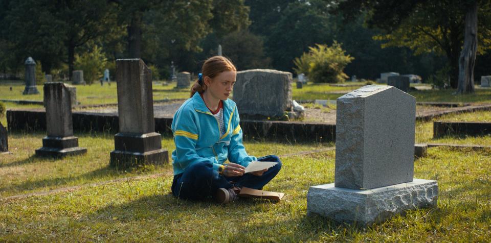 Max Mayfield (Sadie Sink) visits the grave of her dead brother Billy in &quot;Stranger Things.&quot;