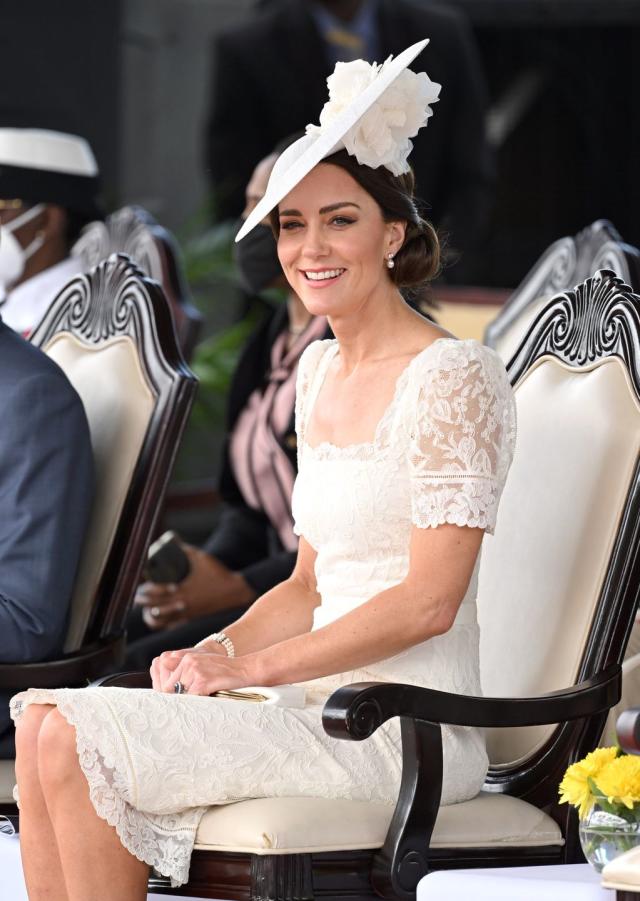 Kate Middleton Stuns in Icy Blue Gown At Bahamas Reception