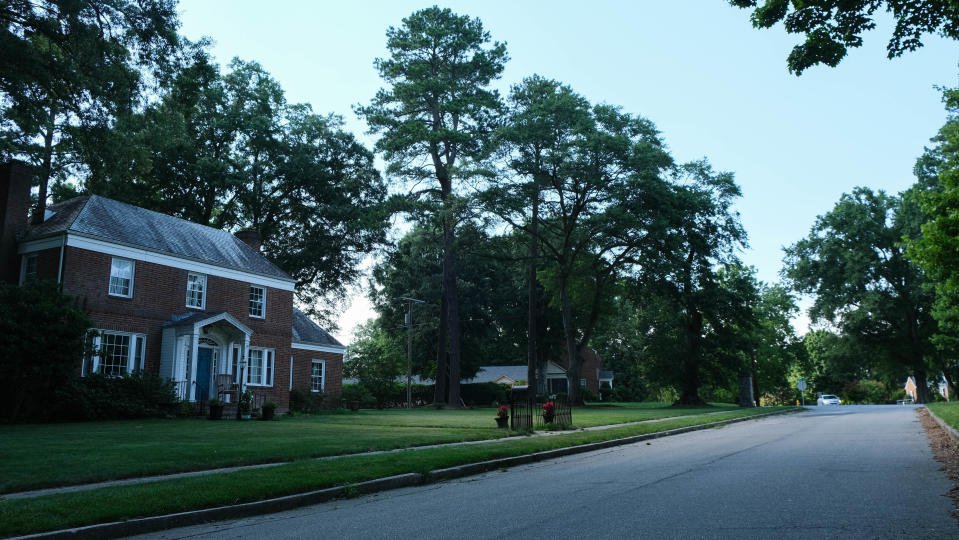 Walnut Hill, one of the most tree-lined and wealthiest neighborhoods in Petersburg, was 6 degrees cooler in the shade than Old Towne, the hottest part of the city with minimal trees.