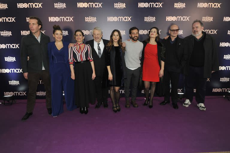 Parte del elenco de la serie que se estrena este domingo por HBO Max