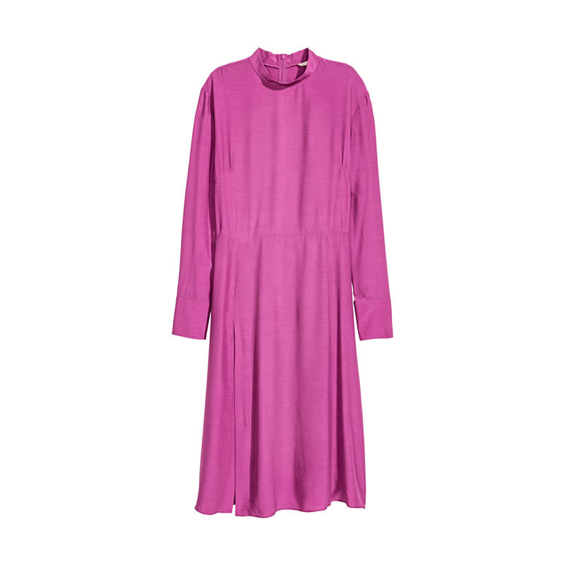 <a rel="nofollow noopener" href="http://rstyle.me/n/crbgfschdw" target="_blank" data-ylk="slk:Dress With Stand-Up Collar, H&M, $60;elm:context_link;itc:0;sec:content-canvas" class="link ">Dress With Stand-Up Collar, H&M, $60</a><p> <strong>Related Articles</strong> <ul> <li><a rel="nofollow noopener" href="http://thezoereport.com/fashion/style-tips/box-of-style-ways-to-wear-cape-trend/?utm_source=yahoo&utm_medium=syndication" target="_blank" data-ylk="slk:The Key Styling Piece Your Wardrobe Needs;elm:context_link;itc:0;sec:content-canvas" class="link ">The Key Styling Piece Your Wardrobe Needs</a></li><li><a rel="nofollow noopener" href="http://thezoereport.com/living/work/best-places-to-retire/?utm_source=yahoo&utm_medium=syndication" target="_blank" data-ylk="slk:These Are The 10 Best Places To Grow Old, For Those Of You Ready To Give Up Already;elm:context_link;itc:0;sec:content-canvas" class="link ">These Are The 10 Best Places To Grow Old, For Those Of You Ready To Give Up Already</a></li><li><a rel="nofollow noopener" href="http://thezoereport.com/living/wellness/5-habits-confident-women/?utm_source=yahoo&utm_medium=syndication" target="_blank" data-ylk="slk:5 Habits Of Confident Women;elm:context_link;itc:0;sec:content-canvas" class="link ">5 Habits Of Confident Women</a></li> </ul> </p>