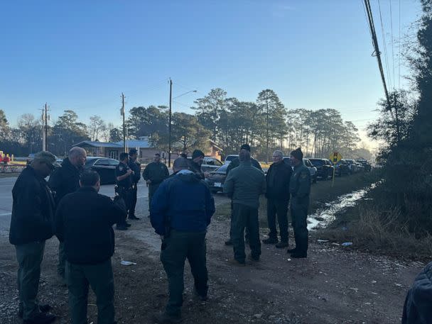 PHOTO: Law enforcement are shown on the morning of the search. (Olivia Osteen/ABC News)