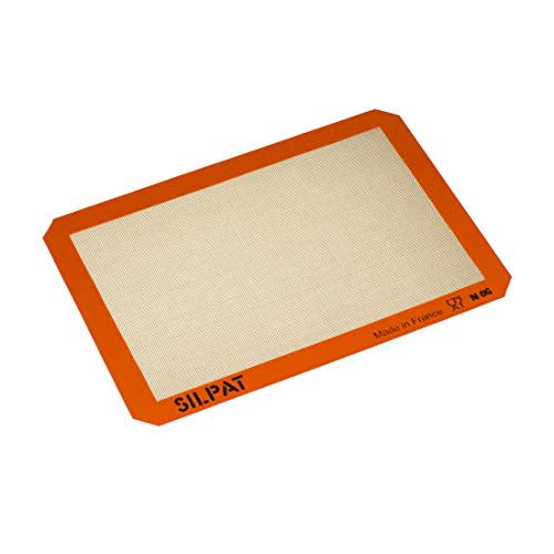 Silpat Baking Mat (Amazon / Amazon)