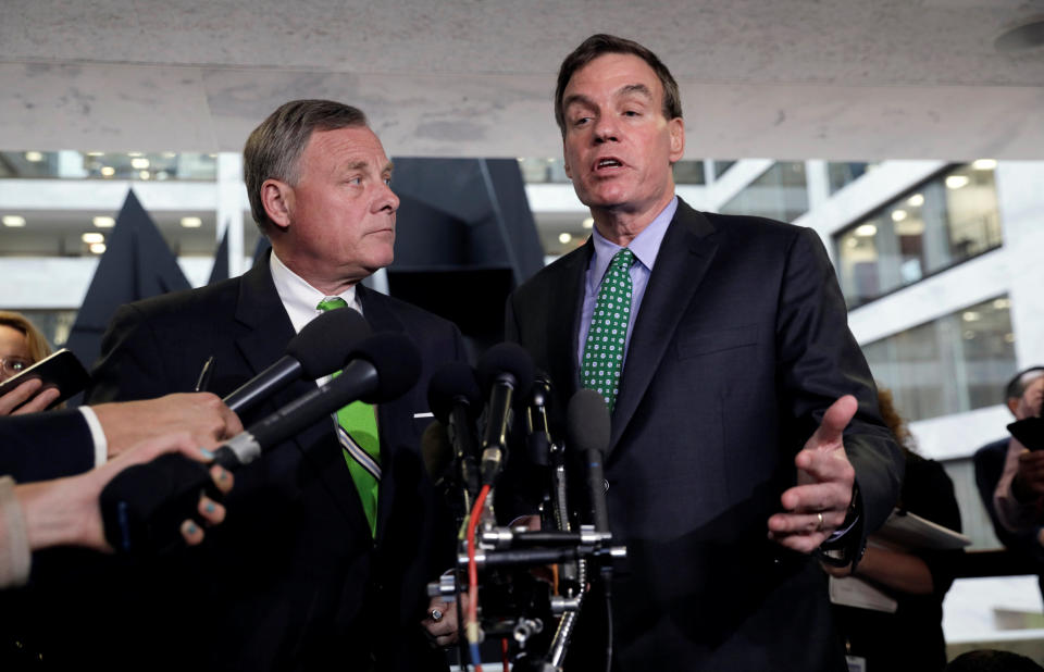 Senate Intelligence Committee Chairman Richard Burr (L) and ranking member Senator Mark Warner (R) speak about former White House national security adviser Michael Flynn following a Senate Select Committee on Intelligence briefing on Capitol Hill in Washington, U.S., May 23, 2017. REUTERS/Kevin Lamarque