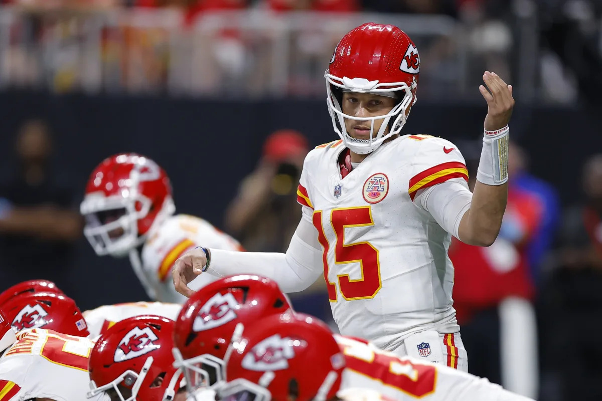 Patrick Mahomes, Chiefs ‘haven’t played good’ — and they’re still undefeated. Uh-oh. - Yahoo Sports