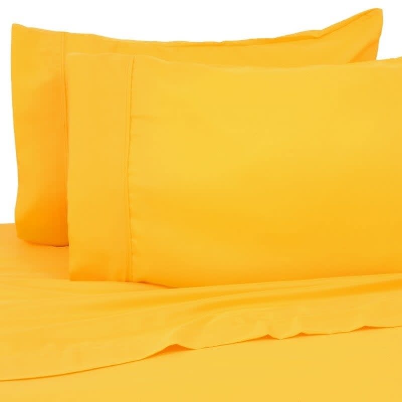 Bright yellow bedding set