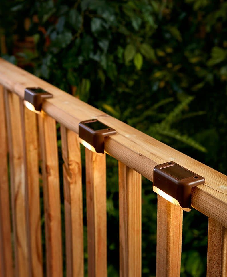 91Essential Solar Deck Lights