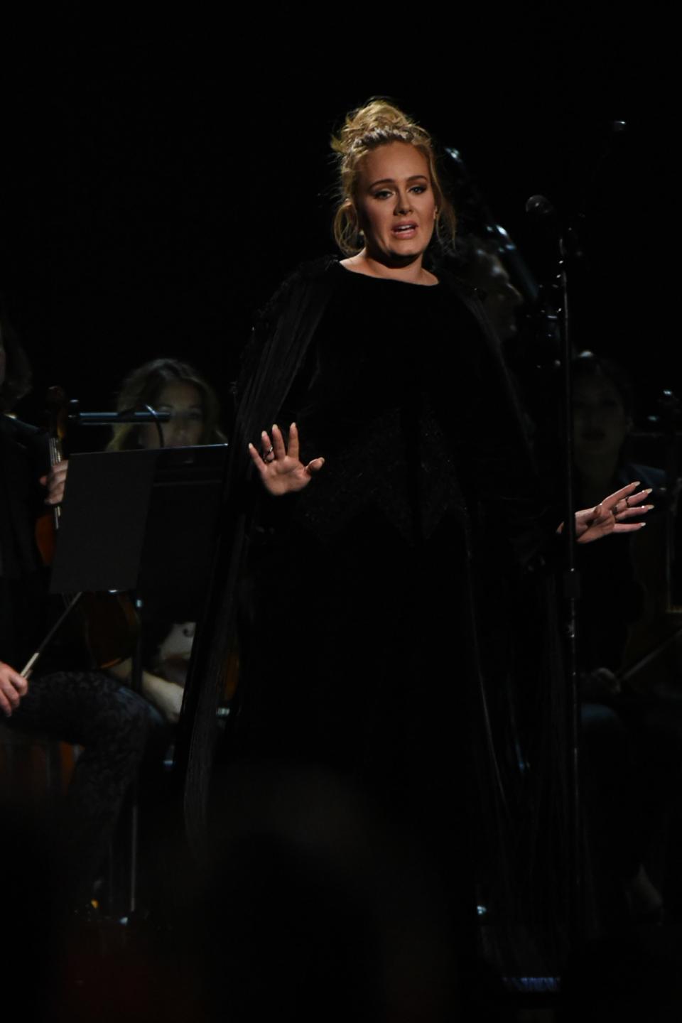 18 ex aequo : Adele (69 M$)