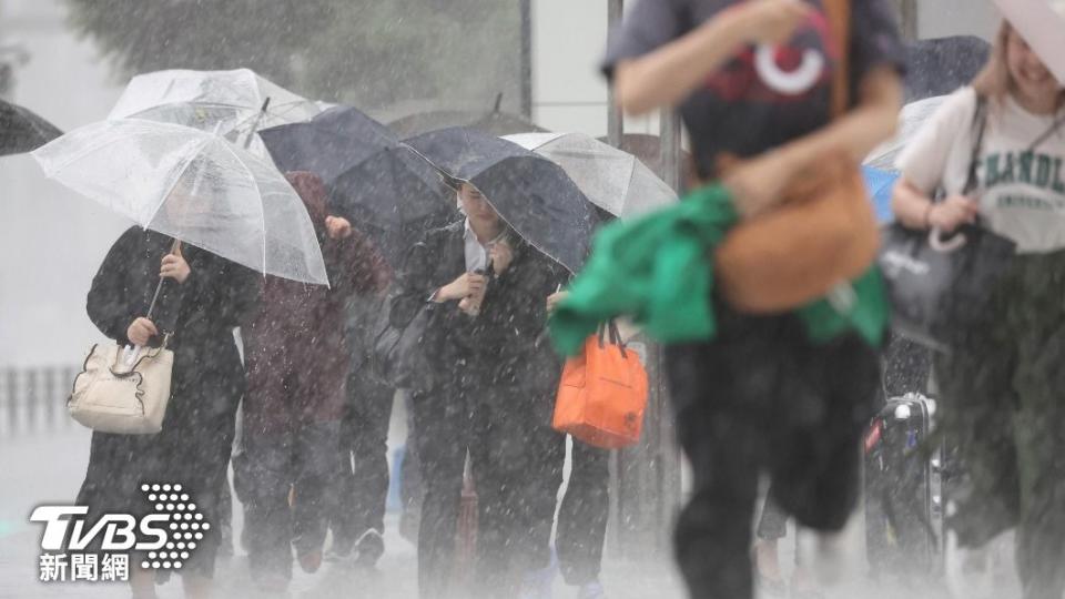 受到梅雨鋒面影響，日本各地18日恐下大雨。（資料照／達志影像美聯社）