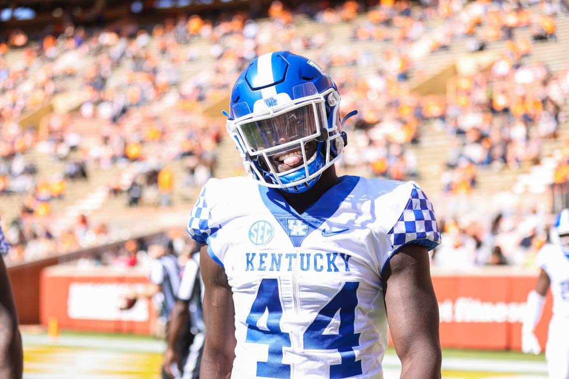 Jamin Davis was one of two Kentucky defenders to return interceptions for touchdowns in a 2020 win at Tennessee.