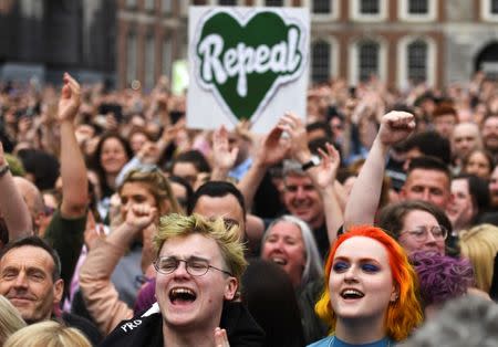 People celebrate the result of yesterday's referendum on liberalizing abortion law, in Dublin, Ireland, May 26, 2018. REUTERS/Clodagh Kilcoyne/Files