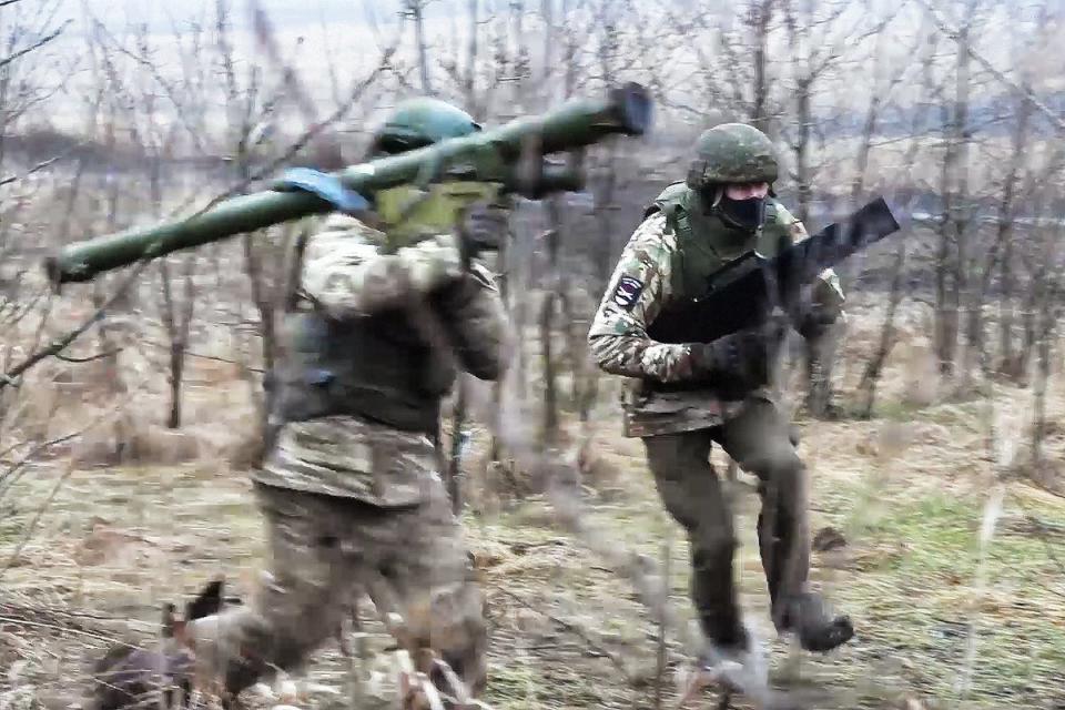 Russian troops from an anti-aircraft division targeting Donetsk Oblast (Russian Ministry of Defence)