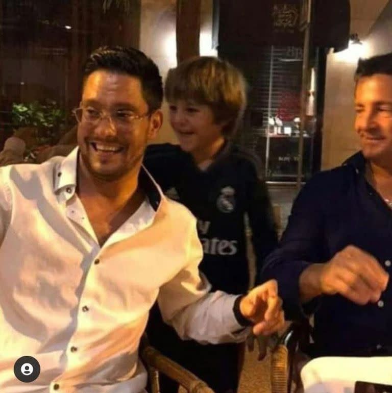 Sergio y Alejandro Bastri con Pierre, hijo de Alex