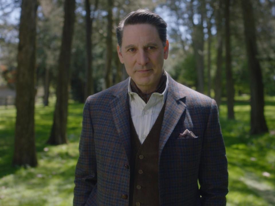 Scott Cohen as Solomon Melamid in "The Marvelous Mrs. Maisel" season three.