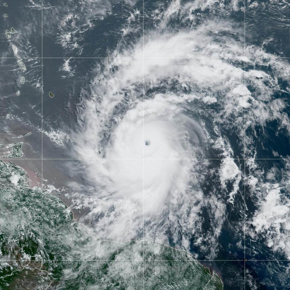 Imagen de satélite del huracán Beryl.