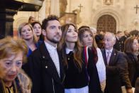 <p>Desde entonces estábamos esperando que confirmasen la fecha de la boda, pero en ninguna de sus últimas apariciones públicas, como la que protagonizaron durante la Semana Santa de Almería, desvelaron detalle alguno. (Foto: Gtres). </p>