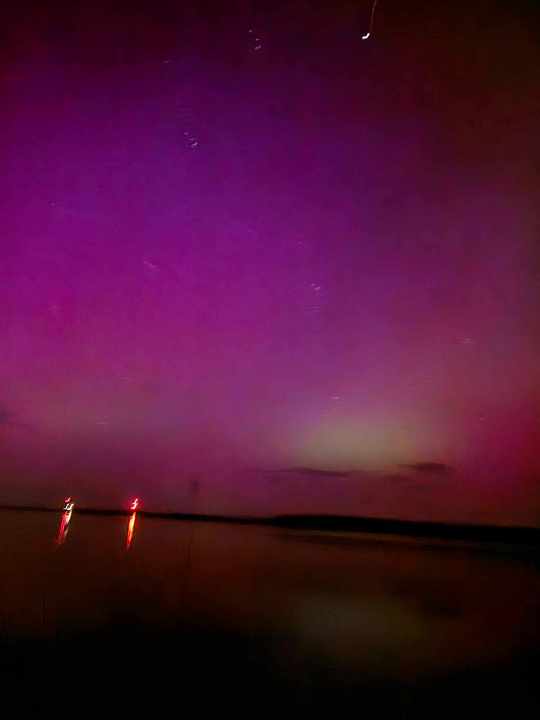 Northern lights at Prairie Dog Lake in Norton on May 10, 2024 (Courtesy: Arthur Turley)