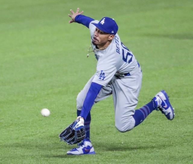 Los Angeles Dodgers right fielder Mookie Betts (50) waits for the pitch  during an MLB regular season game against the San Francisco Giants,  Tuesday, M Stock Photo - Alamy