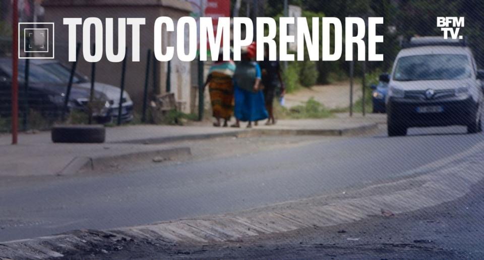 Des cendres sur la route &#xe0; Kwam&#xe9;ni, &#xe9;picentre des violences &#xe0; Mayotte.  - Gr&#xe9;goire M&#xe9;rot
