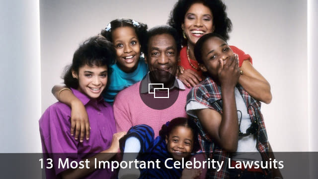 THE COSBY SHOW, from left: Lisa Bonet, Tempestt Bledsoe, Bill Cosby, Keshia Knight Pulliam (bottom), Phylicia Rashad, Malcolm-Jamal Warner, 1984-1992. 