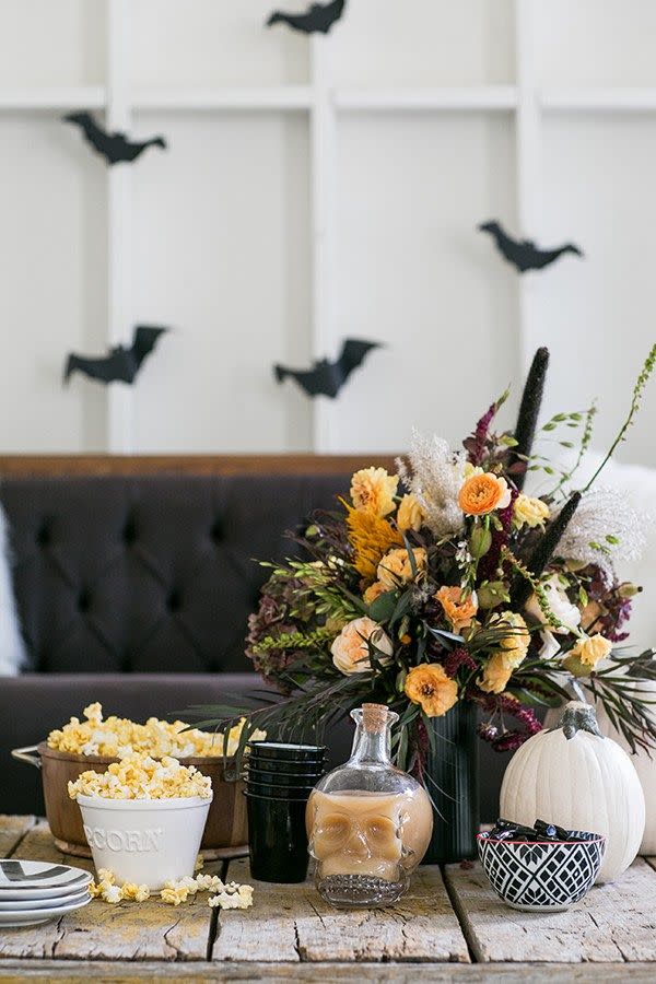 halloween table decor