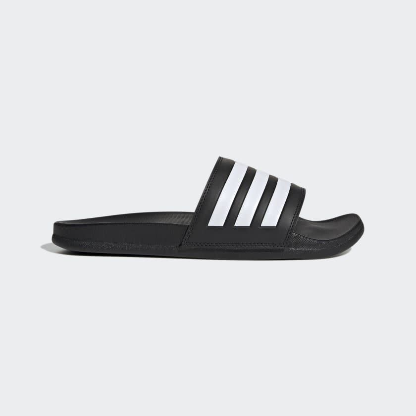 15) Adilette Comfort Slides